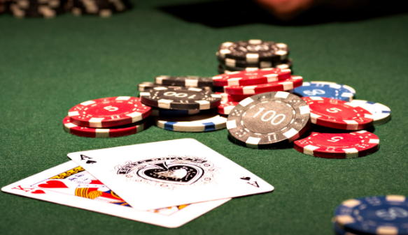 Cách tìm một bàn chơi tốt trong Poker online 4 Lựa chọn bàn chơi phải dựa vào thống kê của sàn Poker